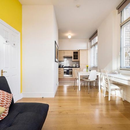 Apartments Are Located In The Heart Of Shoreditch London Exterior photo