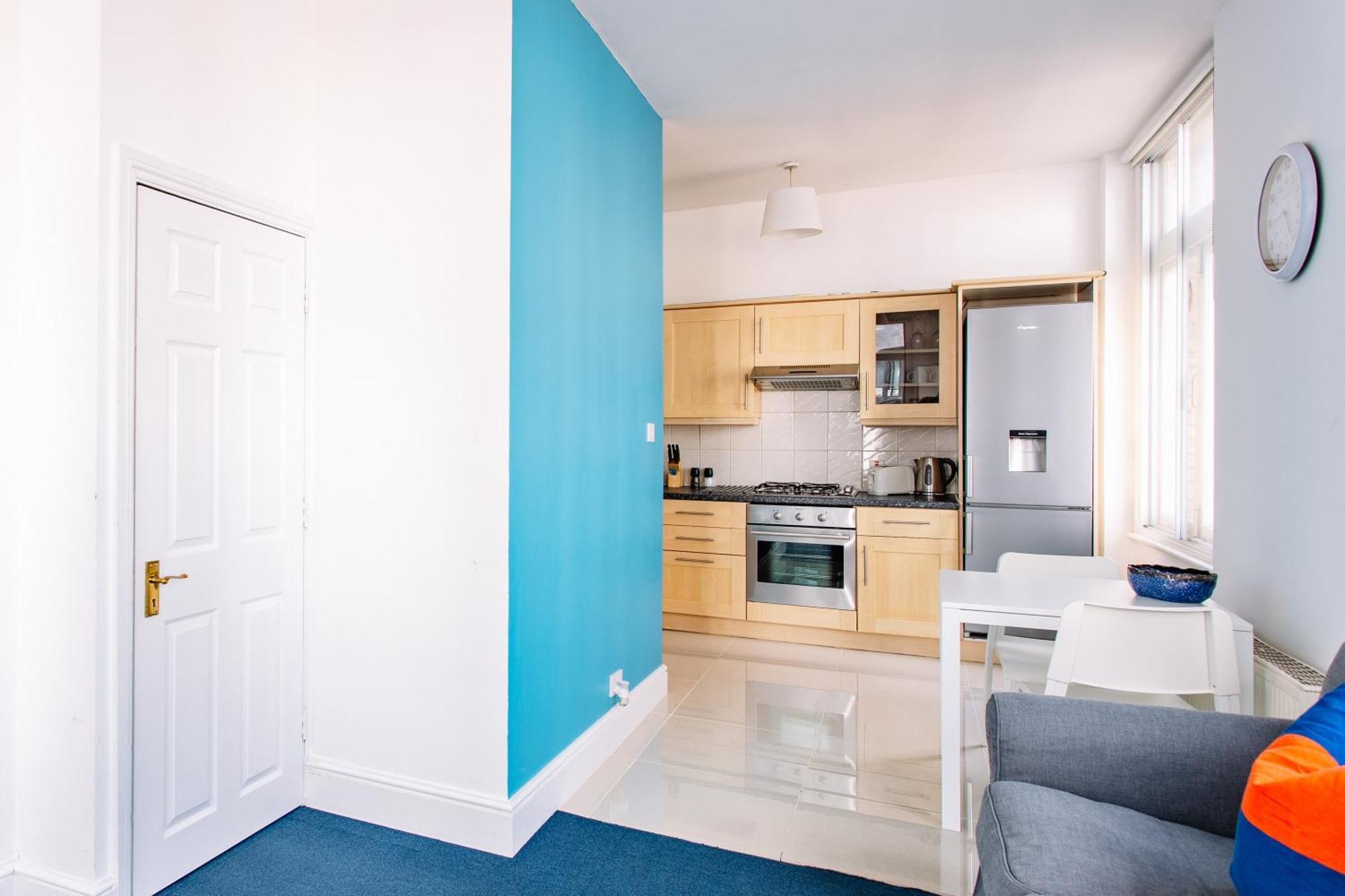 Apartments Are Located In The Heart Of Shoreditch London Exterior photo