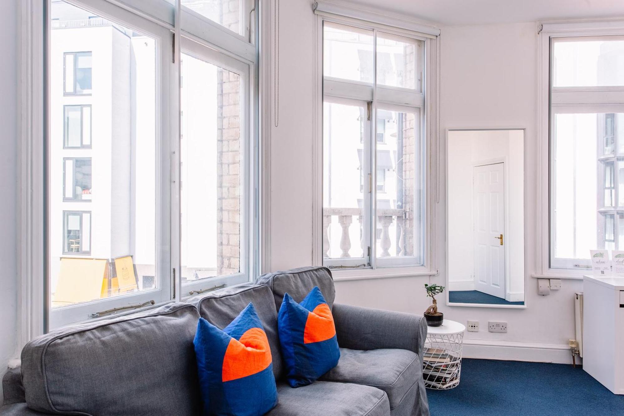 Apartments Are Located In The Heart Of Shoreditch London Exterior photo