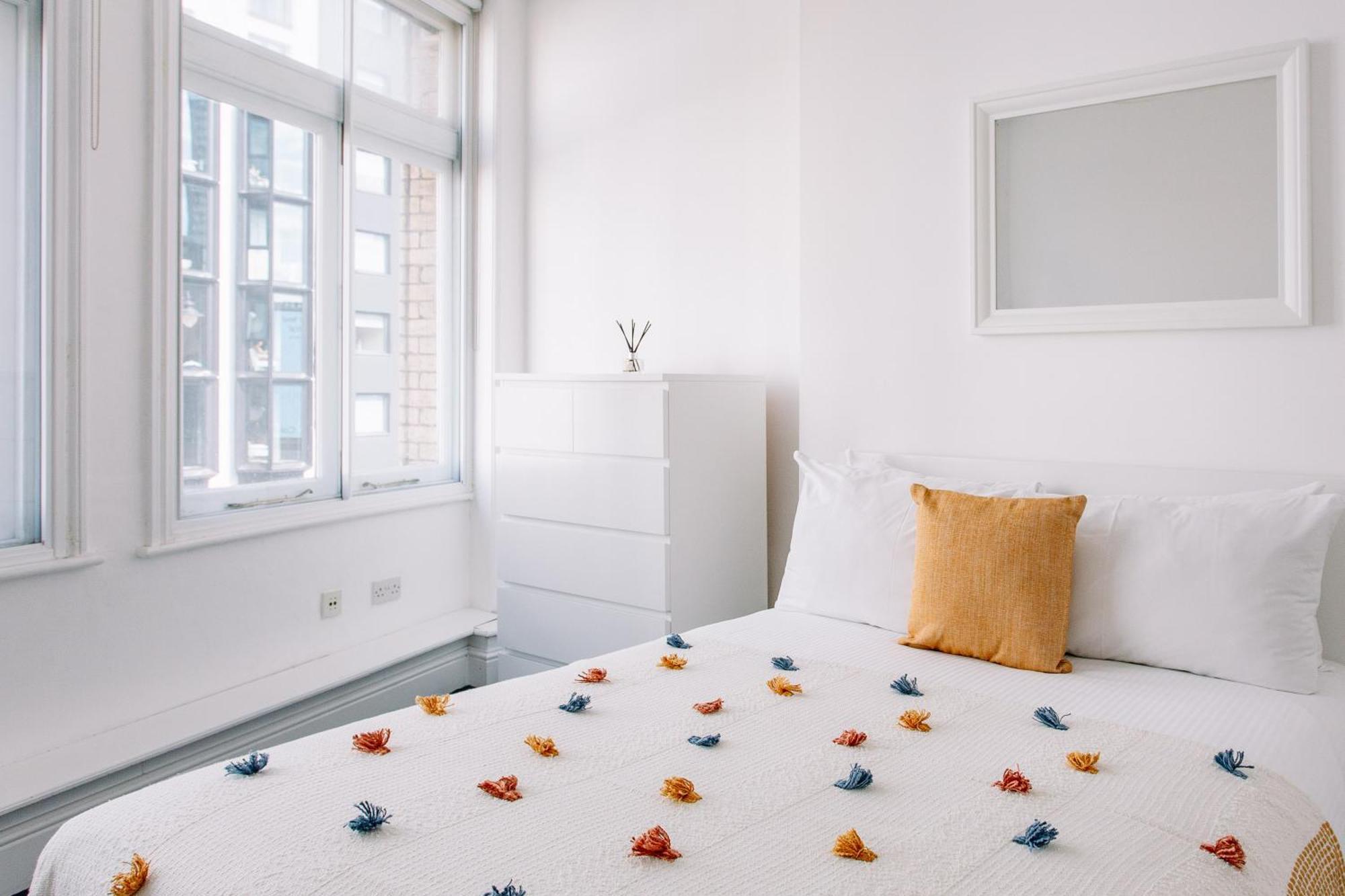 Apartments Are Located In The Heart Of Shoreditch London Exterior photo