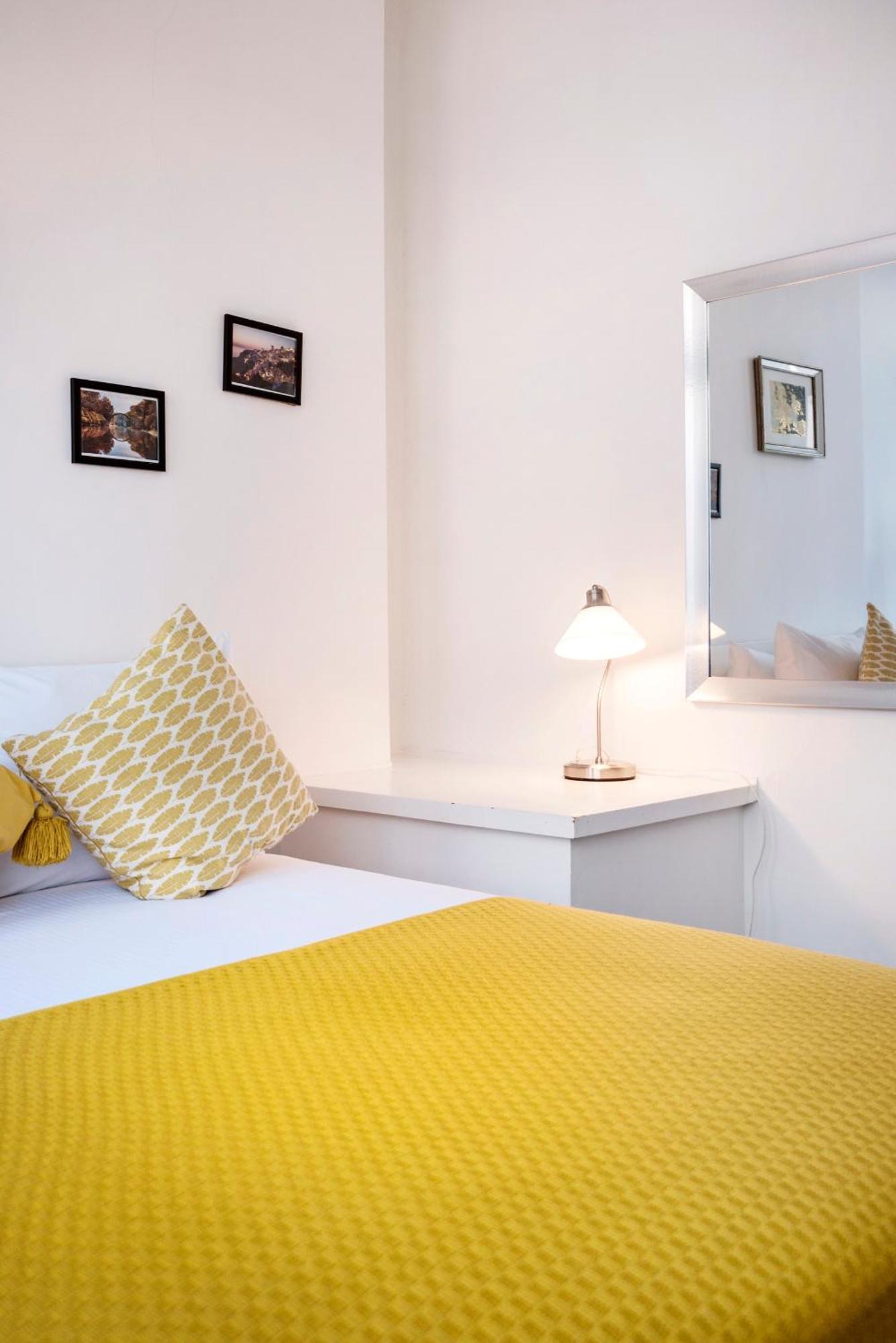 Apartments Are Located In The Heart Of Shoreditch London Exterior photo