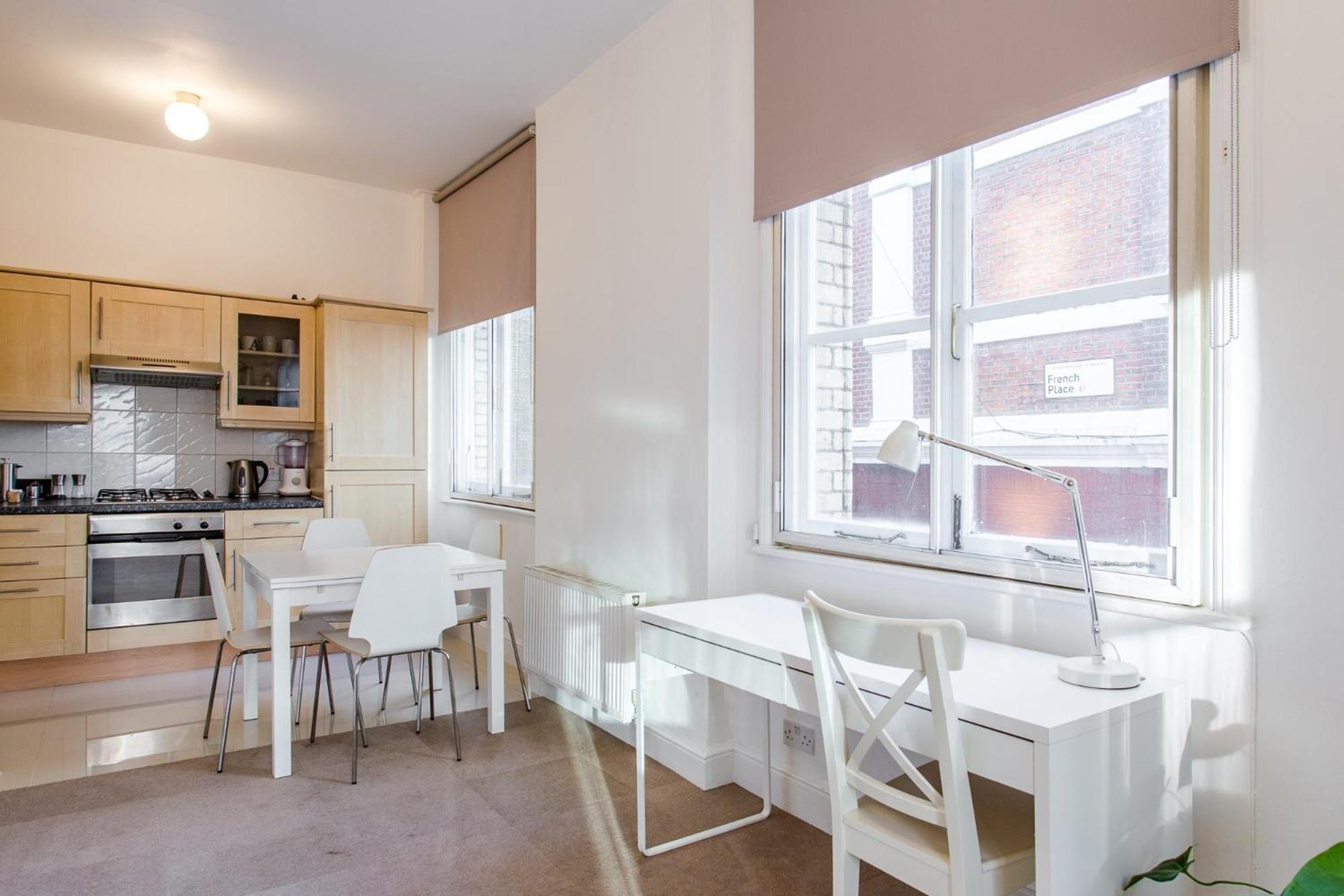 Apartments Are Located In The Heart Of Shoreditch London Exterior photo